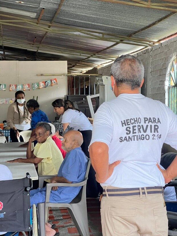 El Poder de una Comunidad Viajera y Solidaria